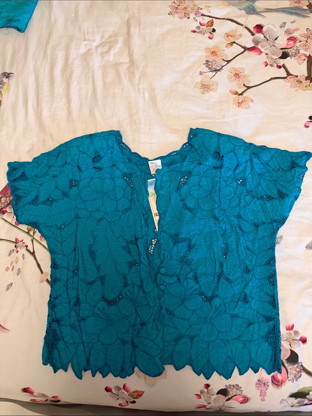 NWT blue sky Teal Floral cutwork Lace Bali